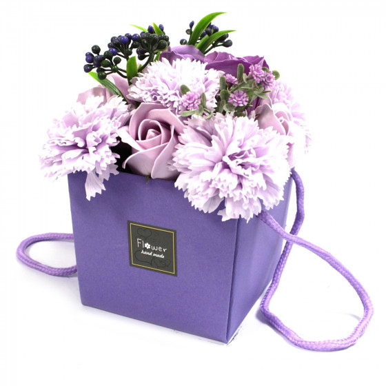 Seifenblumenstrauße als Bouquet, lila Rosen und Nelken