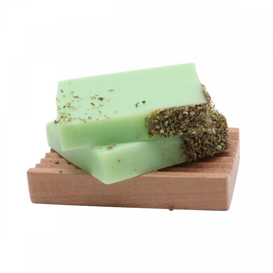 Handgemachte Naturseife mit Rosmarin und Ekalyptus