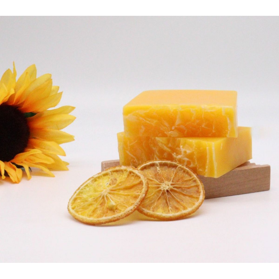 Handgemachte Naturseife, Mandarinen, Honig Handgemachte Naturseife, Mandarinen, Honig