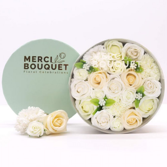 Seifenblumen Geschenkbox rund | Weiße Rosen