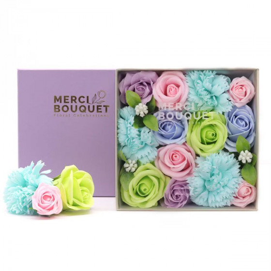 Seifenblumen Geschenkbox quadratisch | Pastell Rosen