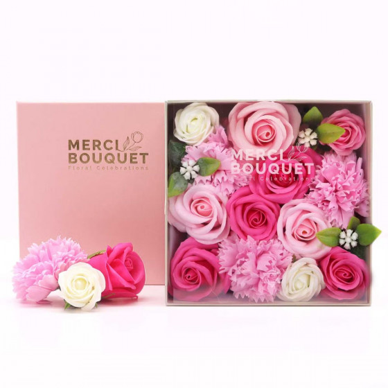 Seifenblumen in quadratischer Geschenkbox - Rosa Rosen