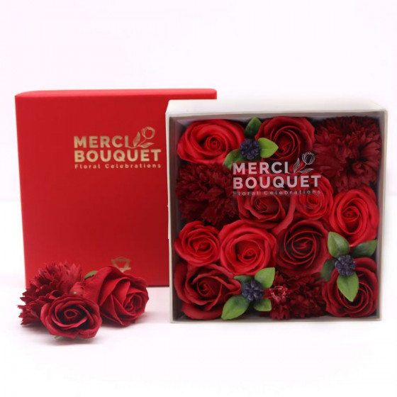 Seifenblumen in quadratsicher Geschenkbox - Rote Rosen