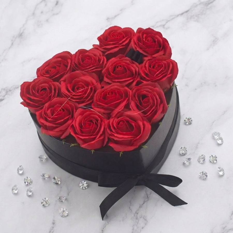 Seifenblumen als Bouquet, rote Rosen, 13 Stück