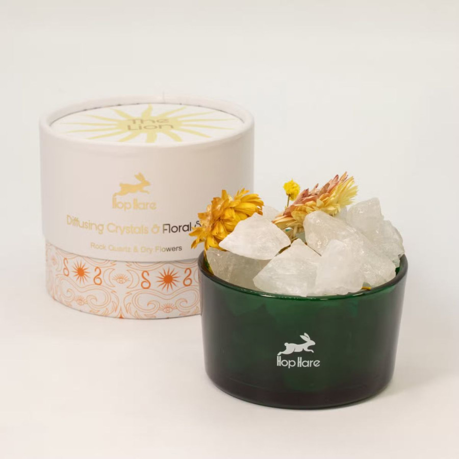 Duftlampe mit Kristall und Blumen - der Löwe