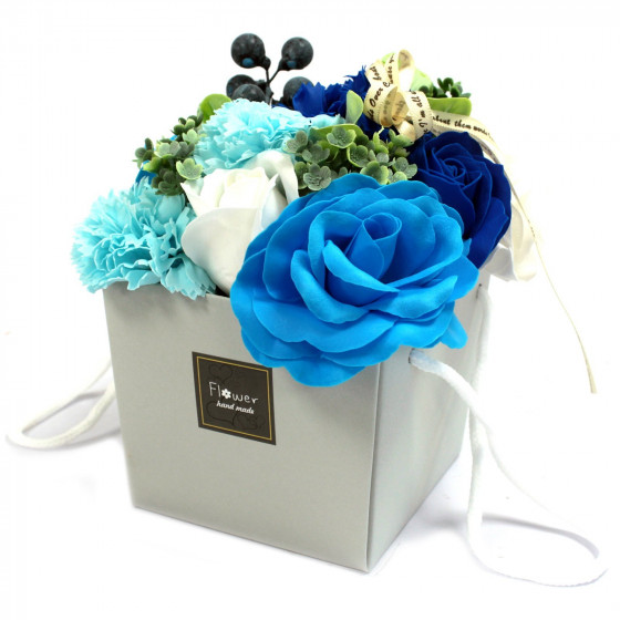 Seifenblumenstrauß als Bouquet - Blaue Hochzeit